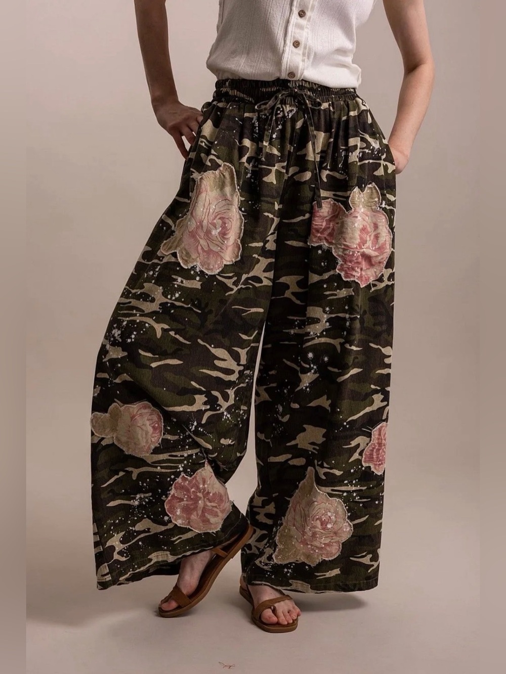 BLUEVELVET🌸 Camo Print Flower Patchwork Wide Leg Pants - Picture 3 of 3